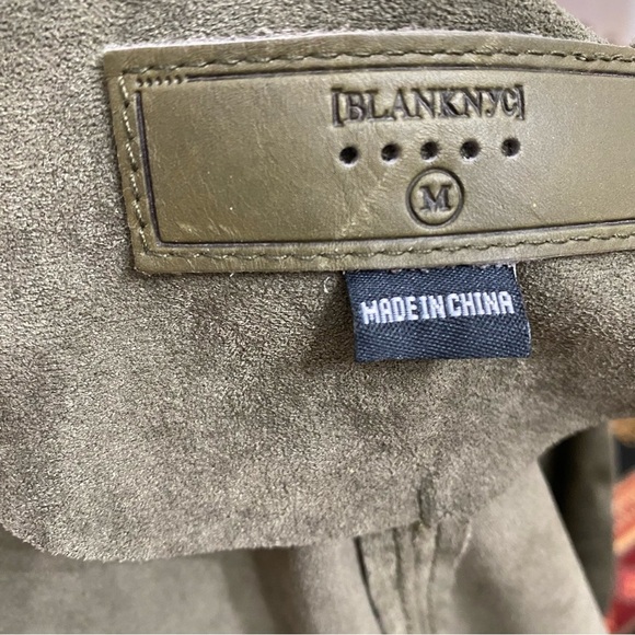 Blank NYC Olive Green Faux Suade Blazer Jacket Shoulder Pads Woman’s Medium - Picture 3 of 4